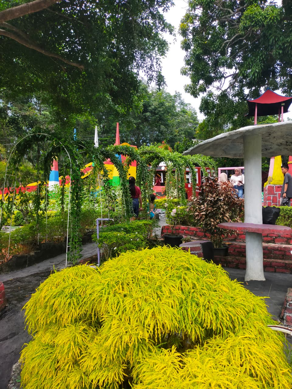 Taman Bunga Detail