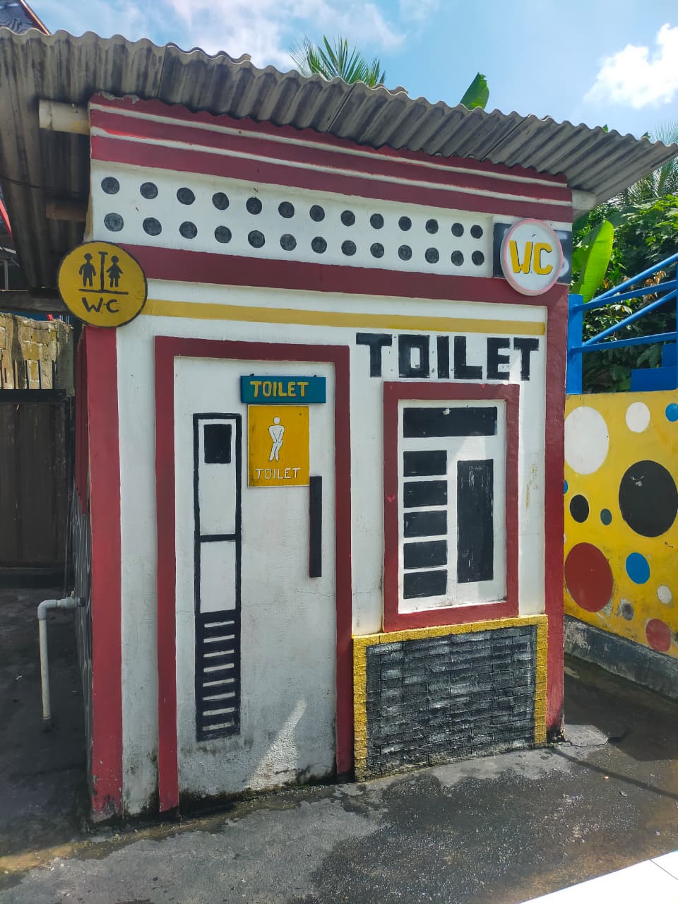 TOILET